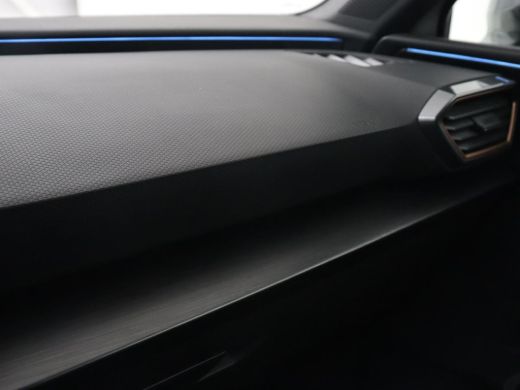 CUPRA Leon 1.4 eHybrid VZ | 245pk | Stoelverwarming | Carplay | Camera | Sfeerverlichting | Navigatie | Adap... ActivLease financial lease