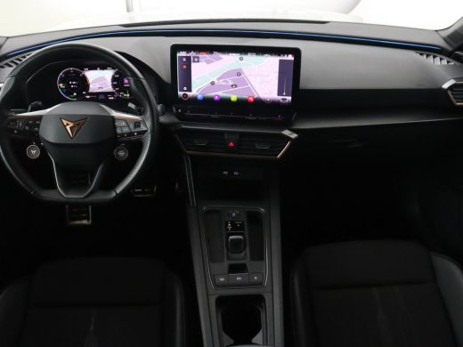 CUPRA Leon 1.4 eHybrid VZ | 245pk | Stoelverwarming | Carplay | Camera | Sfeerverlichting | Navigatie | Adap... ActivLease financial lease