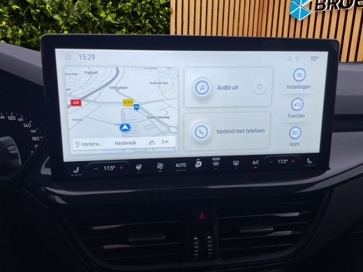 Ford Focus 1.0 EcoBoost Hybrid ST Line | Adapt. Cruise | Afn. Trekhaak | 1500kg trekgewicht! | Draadloos App... ActivLease financial lease