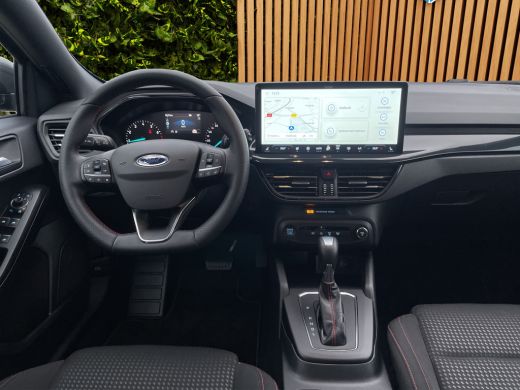 Ford Focus 1.0 EcoBoost Hybrid ST Line | Adapt. Cruise | Afn. Trekhaak | 1500kg trekgewicht! | Draadloos App... ActivLease financial lease