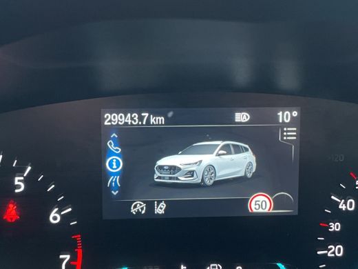 Ford Focus 1.0 EcoBoost Hybrid ST Line | Adapt. Cruise | Afn. Trekhaak | 1500kg trekgewicht! | Draadloos App... ActivLease financial lease