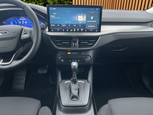 Ford Focus 1.0 EcoBoost Hybrid Titanium X | AGR-stoel | B&O | Elek. Trekhaak | Stoel-stuurverw. | LED | 17'' ActivLease financial lease