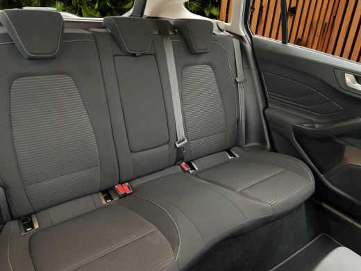 Ford Focus 1.0 EcoBoost Hybrid Titanium X | AGR-stoel | B&O | Elek. Trekhaak | Stoel-stuurverw. | LED | 17'' ActivLease financial lease