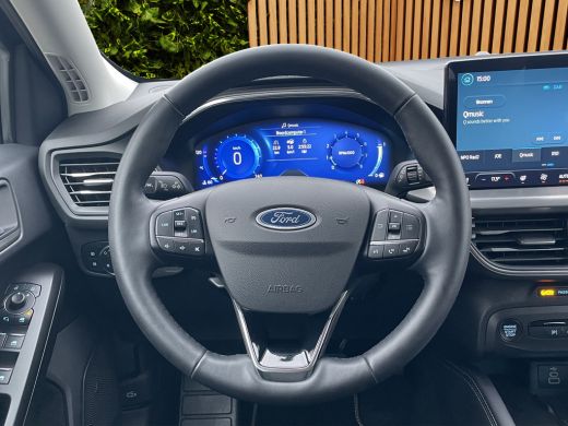 Ford Focus 1.0 EcoBoost Hybrid Titanium X | AGR-stoel | B&O | Elek. Trekhaak | Stoel-stuurverw. | LED | 17'' ActivLease financial lease