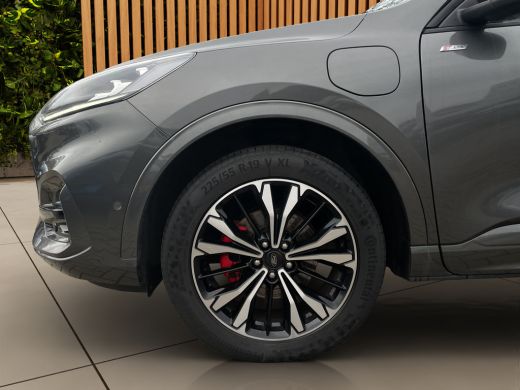 Ford Kuga 2.5 PHEV ST-Line X | Adapt. Cruise | Stoel-stuurverw. | Rode remklauwen | Blis | 19'' ActivLease financial lease