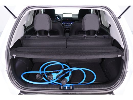 Hyundai Inster Evolve Sky Plus 49 kWh | 1e Eigenaar! | Side-Steps | Open Dak | LED | 360 Camera | Navi | Clima |... ActivLease financial lease