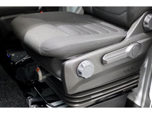 Iveco Daily 35S16 160pk HiMatic Automaat Bakwagen met laadklep en zijdeur 10-2022 ActivLease financial lease