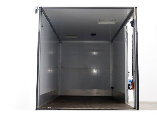 Iveco Daily 35S16 160pk HiMatic Automaat Bakwagen met laadklep en zijdeur 10-2022 ActivLease financial lease