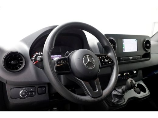 Mercedes-Benz Sprinter 314 CDI 143pk E6 Bakwagen met laadklep en zijdeur L440 1080kg laadverm. 03-2022 ActivLease financial lease