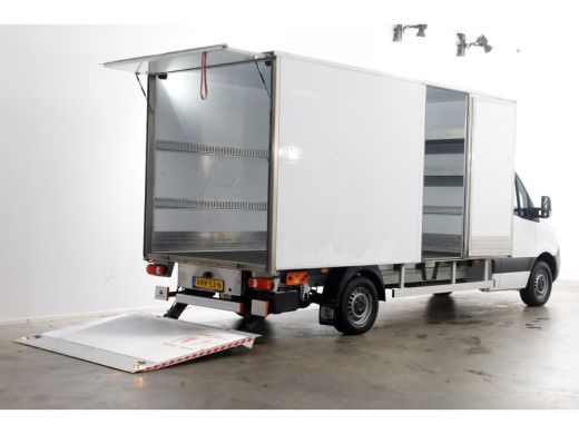Mercedes-Benz Sprinter 314 CDI 143pk E6 Bakwagen met laadklep en zijdeur L440 1080kg laadverm. 03-2022 ActivLease financial lease
