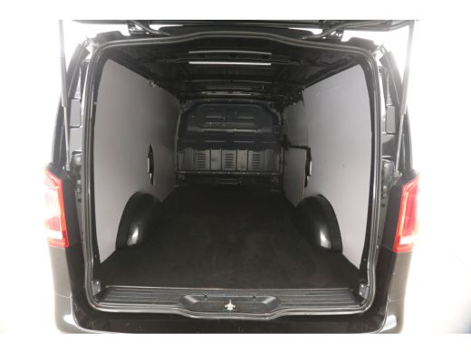 Mercedes-Benz Vito 114 CDI Lang | Aut. | Adap. Cruise | Camera | Clima | 3-Zits | Trekh. | Carplay | Parkeersens. | ... ActivLease financial lease