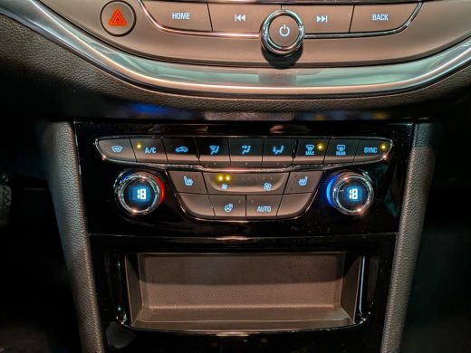 Opel Astra 1.2 Launch Elegance Airco | AGR-Stoelen | Camera | Cruise Control | LED | Navi | PDC V&A | Stoel-... ActivLease financial lease