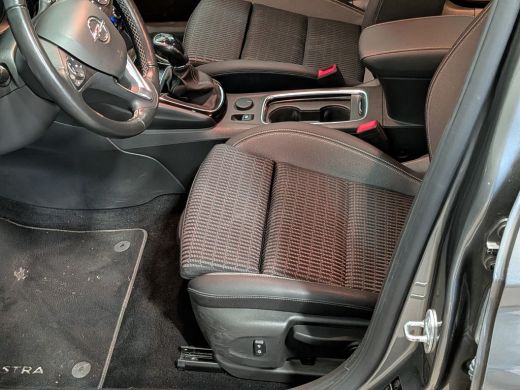 Opel Astra 1.2 Launch Elegance Airco | AGR-Stoelen | Camera | Cruise Control | LED | Navi | PDC V&A | Stoel-... ActivLease financial lease