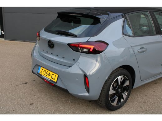 Opel Corsa-e GS 50 kWh | Fase 3 laden | Navi by app | Camera | All season | 9.000km | BTW | Lichtmetaal | ActivLease financial lease