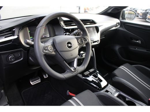 Opel Corsa-e GS 50 kWh | Fase 3 laden | Navi by app | Camera | All season | 9.000km | BTW | Lichtmetaal | ActivLease financial lease