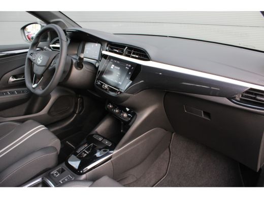 Opel Corsa-e GS 50 kWh | Fase 3 laden | Navi by app | Camera | All season | 9.000km | BTW | Lichtmetaal | ActivLease financial lease