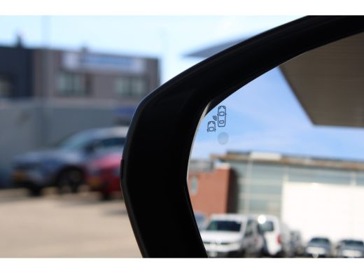 Opel Grandland 1.6 Plug-In Hybrid 4X4 | Matrix LED koplampen | Stoel & stuur verwarmd | Alcantara bekleding | Cr... ActivLease financial lease