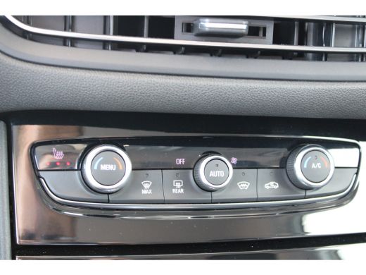 Opel Grandland 1.6 Plug-In Hybrid 4X4 | Matrix LED koplampen | Stoel & stuur verwarmd | Alcantara bekleding | Cr... ActivLease financial lease