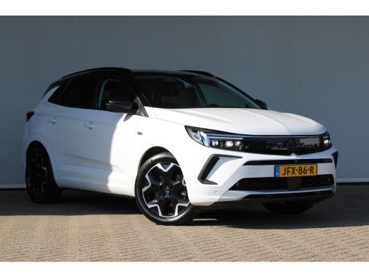 Opel Grandland 1.6 Plug-In Hybrid 4X4 | Matrix LED koplampen | Stoel & stuur verwarmd | Alcantara bekleding | Cr... ActivLease financial lease