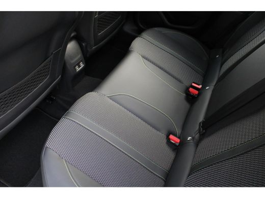 Peugeot e-208 EV GT 50 kWh | Fase 3 laden | Nieuw model | BTW | Navigatie | Camera voor + achter | ActivLease financial lease
