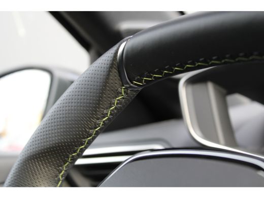 Peugeot e-208 EV GT 50 kWh | Fase 3 laden | Nieuw model | BTW | Navigatie | Camera voor + achter | ActivLease financial lease