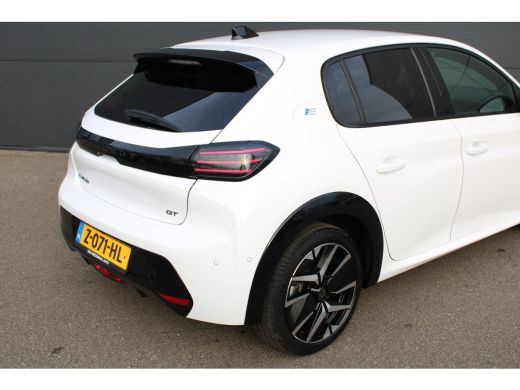Peugeot e-208 EV GT 50 kWh | Fase 3 laden | Nieuw model | BTW | Navigatie | Camera voor + achter | ActivLease financial lease