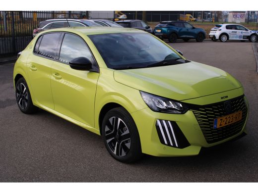 Peugeot e-208 EV Style 50 kWh | Fase 3 laden | Navigatie | Stoelverwarming | Nieuw model | BTW | 23.000km | ActivLease financial lease