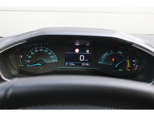 Peugeot e-208 EV Style 50 kWh | Fase 3 laden | Navigatie | Stoelverwarming | Nieuw model | BTW | 23.000km | ActivLease financial lease