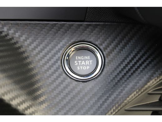 Peugeot e-208 EV Style 50 kWh | Fase 3 laden | Navigatie | Stoelverwarming | Nieuw model | BTW | 23.000km | ActivLease financial lease