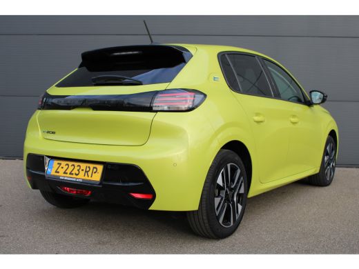 Peugeot e-208 EV Style 50 kWh | Fase 3 laden | Navigatie | Stoelverwarming | Nieuw model | BTW | 23.000km | ActivLease financial lease
