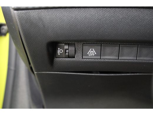 Peugeot e-208 EV Style 50 kWh | Fase 3 laden | Navigatie | Stoelverwarming | Nieuw model | BTW | 23.000km | ActivLease financial lease