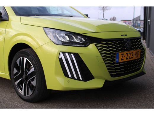 Peugeot e-208 EV Style 50 kWh | Fase 3 laden | Navigatie | Stoelverwarming | Nieuw model | BTW | 23.000km | ActivLease financial lease