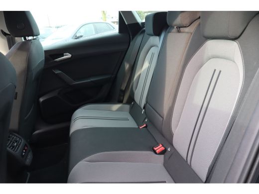 Seat Leon Sportstourer 1.5 eTSI Style Launch Edition 149PK | Achteruitrijcamera | Cruise control adaptief |... ActivLease financial lease