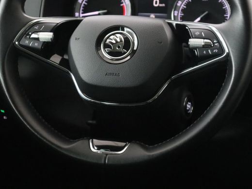 Skoda Karoq 1.0 TSI Business Edition | Panoramadak | Trekhaak | Carplay | Navigatie | Park Assist  | Climate ... ActivLease financial lease