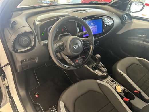 Toyota Aygo Hybrid 115 GR Sport ActivLease financial lease