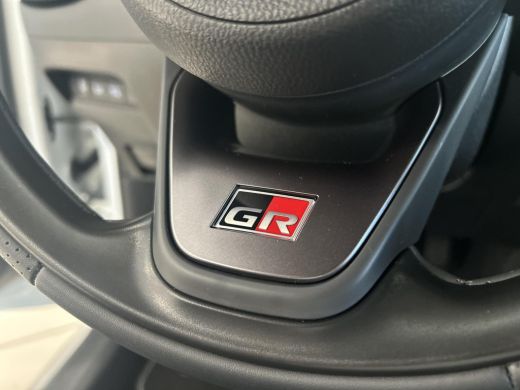 Toyota Aygo Hybrid 115 GR Sport ActivLease financial lease