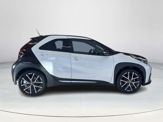 Toyota Aygo Hybrid 115 GR Sport ActivLease financial lease