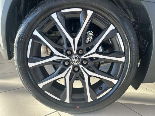 Toyota Aygo Hybrid 115 GR Sport ActivLease financial lease