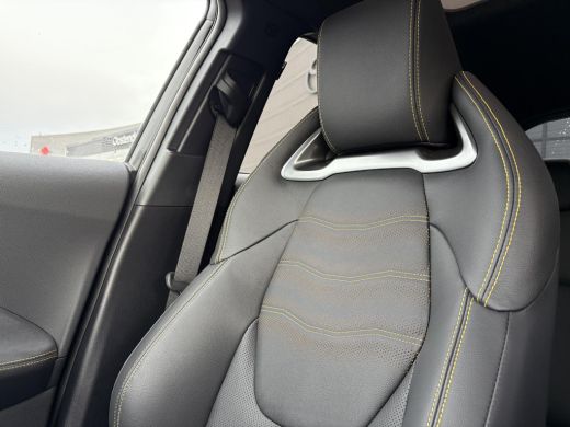 Toyota C-HR 2.0 Hybrid 200 Premi&egrave;re Edition AWD **BOMVOL OPTIES/ PANORAMA DAK/ GEHEUGEN VOORSTOEL/ 360 CAMERA... ActivLease financial lease