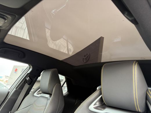 Toyota C-HR 2.0 Hybrid 200 Premi&egrave;re Edition AWD **BOMVOL OPTIES/ PANORAMA DAK/ GEHEUGEN VOORSTOEL/ 360 CAMERA... ActivLease financial lease