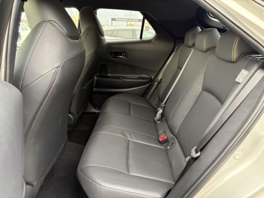 Toyota C-HR 2.0 Hybrid 200 Premi&egrave;re Edition AWD **BOMVOL OPTIES/ PANORAMA DAK/ GEHEUGEN VOORSTOEL/ 360 CAMERA... ActivLease financial lease