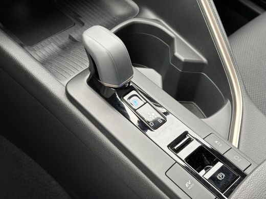 Toyota C-HR 2.0 Hybrid 200 Premi&egrave;re Edition AWD **BOMVOL OPTIES/ PANORAMA DAK/ GEHEUGEN VOORSTOEL/ 360 CAMERA... ActivLease financial lease