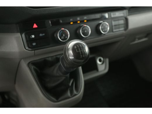 Volkswagen Crafter 35 2.0 TDI L3H3 | 140PK | 3000kg Trekgew. | Trekh. | Airco | Cruise ActivLease financial lease