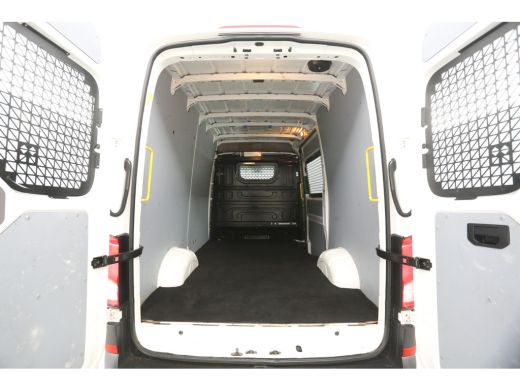 Volkswagen Crafter 35 2.0 TDI L3H3 | 140PK | 3000kg Trekgew. | Trekh. | Airco | Cruise ActivLease financial lease