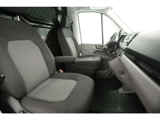 Volkswagen Crafter 35 2.0 TDI L3H3 | 140PK | 3000kg Trekgew. | Trekh. | Airco | Cruise ActivLease financial lease