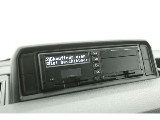 Volkswagen Crafter 35 2.0 TDI L4H3 | 177PK | 3000kg Trekgew. | Aut. | Airco | 3-Zits | Carplay | Trekh. | Camera | P... ActivLease financial lease