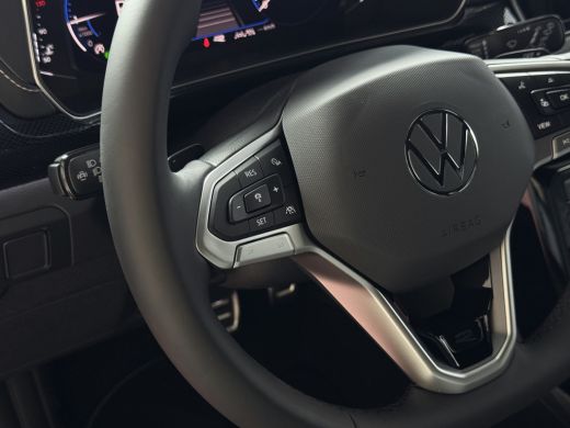 Volkswagen T-Cross ✅NIEUWE AUTO✅ TSI 115PK R-LINE EDITION TREKHAAK LED LMV IQ CAMERA STOELVERW ✅2025✅ "Volkswagen ri... ActivLease financial lease