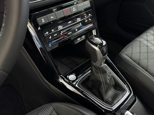 Volkswagen T-Cross ✅NIEUWE AUTO✅ TSI 115PK R-LINE EDITION TREKHAAK LED LMV IQ CAMERA STOELVERW ✅2025✅ "Volkswagen ri... ActivLease financial lease