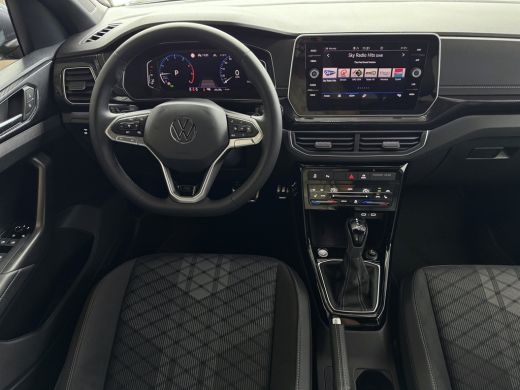 Volkswagen T-Cross ✅NIEUWE AUTO✅ TSI 115PK R-LINE EDITION TREKHAAK LED LMV IQ CAMERA STOELVERW ✅2025✅ "Volkswagen ri... ActivLease financial lease