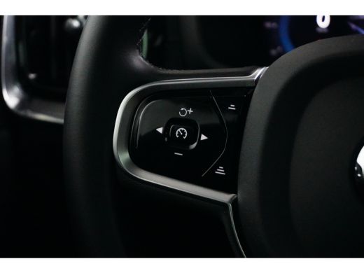 Volvo  V60 2.0 T6 Plug-in hybrid AWD Ultra Dark | Trekhaak | Panoramadak | BLIS | PDC V+A en camera | Stoel ... ActivLease financial lease